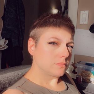 Meet your Posher, Celine